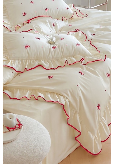 Uçkan Home Soft Elegance Fırfırlı Çift Kişilik Nevresim Seti Desenli Süs Dikişli %100 Pamuk Kırmızı --UH-00038