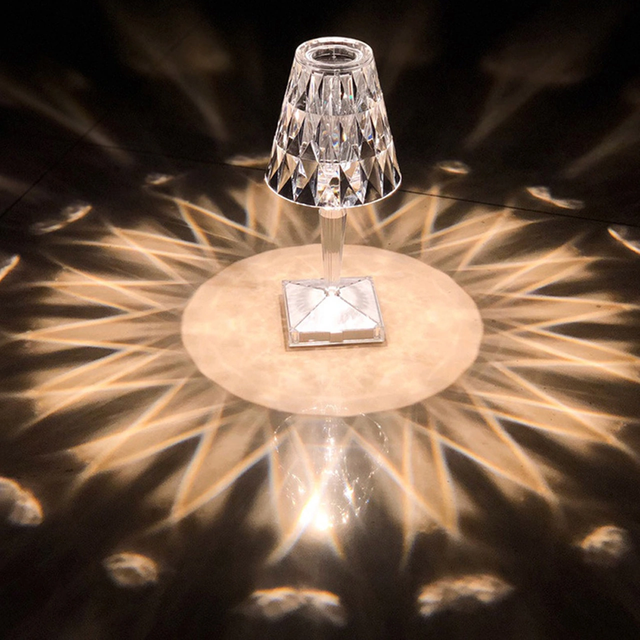 Shineyee Usb Beslemeli Kristal Masa Lambası - 3000k/6000k Işık Ayarı, Pmma Malzeme, Modern Tasarım, St001 Modeli Işık Ampülü Dahil