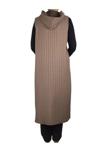 Önü Fermuarlı Kapüşonlu Üstten Cepli Kapitone Yelek Kapitone2 Kahverengi