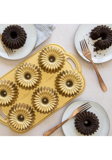 Nordicware 6 Lı Mini Brilliance Kek Kalıbı - Altın