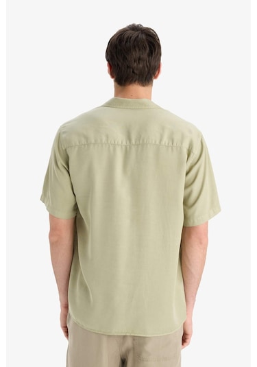 Defacto Regular Fıt Akışkan Kumaş Kısa Kollu Gömlek E2530AX25SM Haki Defacto Regular Fıt Akışkan Kumaş Kısa Kollu Gömlek E2530AX25SM Haki