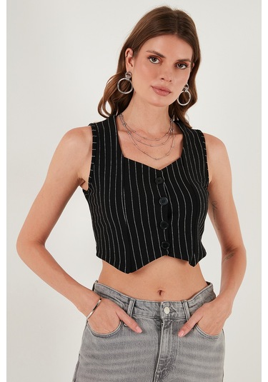 Lela Slim Fit Kalp Yaka Düğmeli Kalın Askılı Crop Bayan Yelek 5865497 Beyaz-Siyah