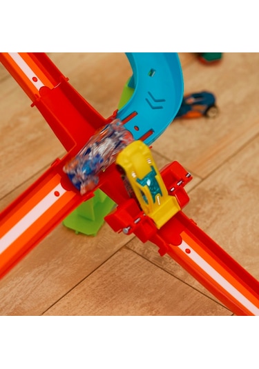 Hot Wheels Neon Yarışlar Çoklu Yarış Heyecanı Pist Seti HPC07