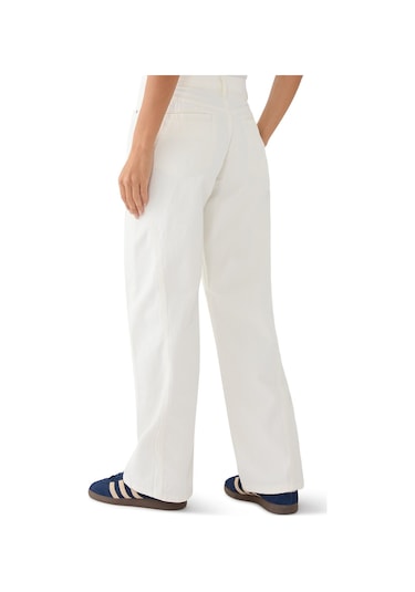 Outland Denim Şık Ve Sürdürülebilir Mid - Rise Kot Pantolon Beyaz
