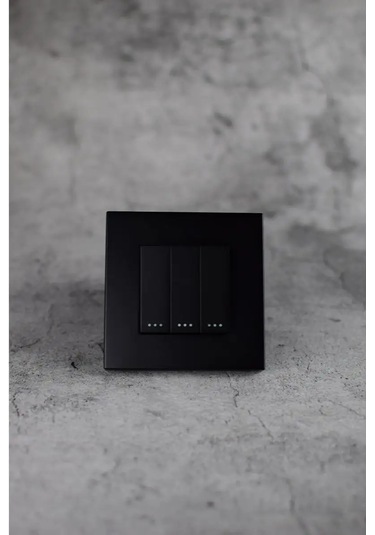 Vo'stabl Üçlü Anahtar Siyah Plastik Arka Işıklı Olmayan 154091723