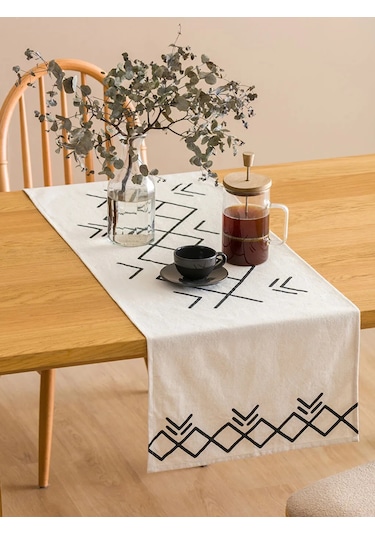 Siyah Desenli Runner 45x150 Cm