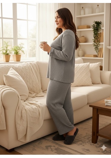 Kadın Gri Büyük Beden Pijama Takımı Gri