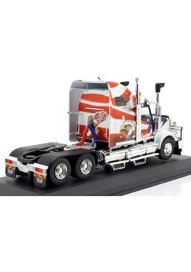 1:43 Atlas 2015 Western Star 4900 American Bayraklı