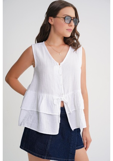 4722 Kadın V Yaka Fırfırlı Müslin Bluz Beyaz Beyaz