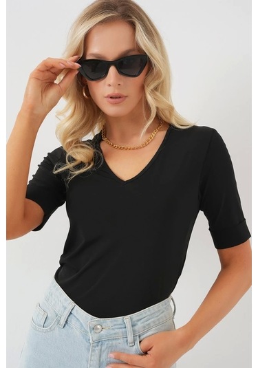 V Yaka Kısa Kol Basic Bluz 955 - Siyah Si Yah