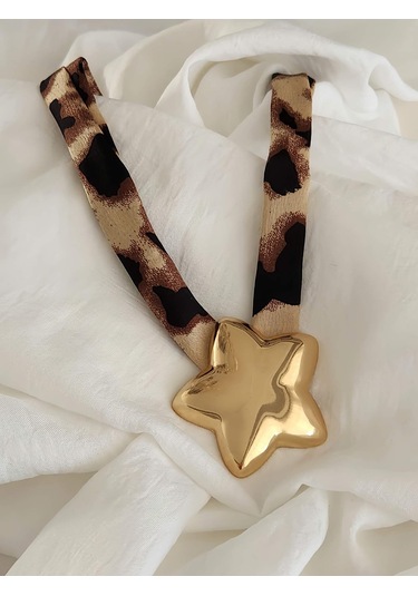 Leopar Desen Bombeli Büyük Yıldız Model Kumaş Detaylı Kolye 46cm Kahverengi - Siyah