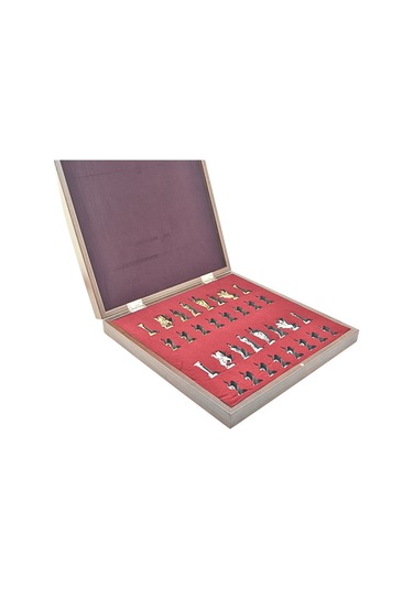 Gifthome Orta Boy Metal Roma İmparatorluğu Satranç Takımı Parlak Ve Ceviz Desenli Sandıklı Mdf Tahtası 36x36x6 Cm.