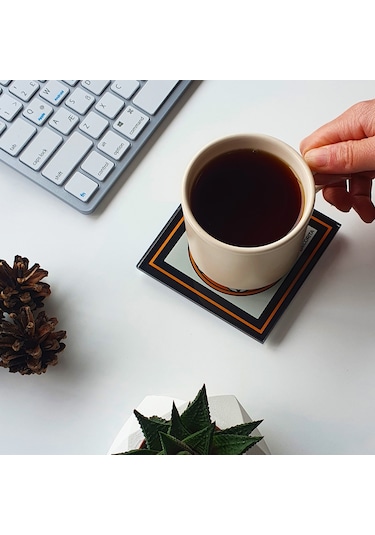 Decorita Cam Bardak Altlığı Decorita Logolu 4'lü Takım 10 x 10 CM Çok Renkli