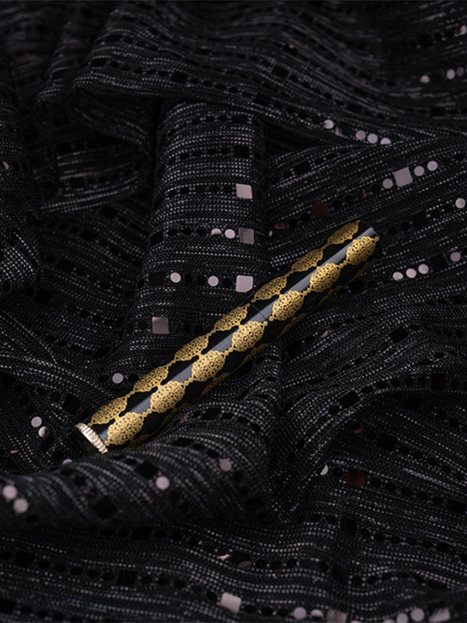 Caka Lighter Anadolu Desen Çakmak Siyah - Altın