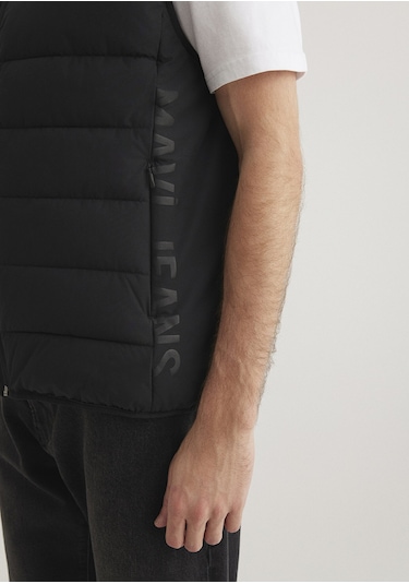 Mavi - Mavi Jeans Detaylı Kapüşonlu Siyah Yelek 0110554-900 Siyah