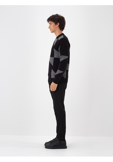 Siyah Doğal Yün Dokulu Regular Fit Kazak 801838 Siyah Siyah Doğal Yün Dokulu Regular Fit Kazak 801838 Siyah