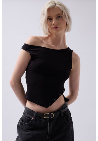 Kayık Yaka Yırtmaç Detay Bluz Siyah