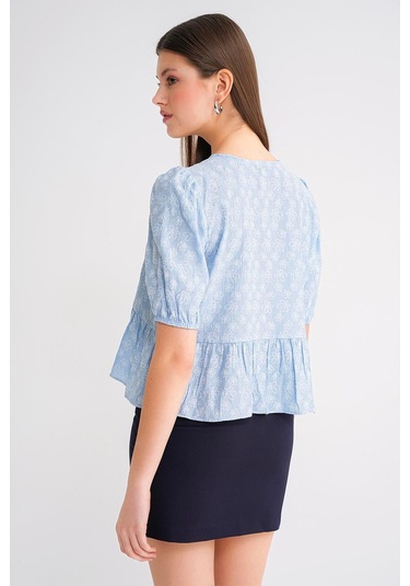 4688 Kadın Balon Kol Çiçek Desenli Peplum Bluz Bebe Mavi Bebe Mavi