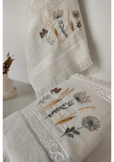 2'li Nakışlı Jakarlı Kadife El Yüz Havlusu Çiçek İşlemeli- %100 Pamuk - Krem Krem Krem