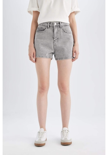Defacto Mom Fit Yüksek Bel Jean Şort C0689ax24hsnm55 Gri Defacto Mom Fit Yüksek Bel Jean Şort C0689ax24hsnm55 Gri