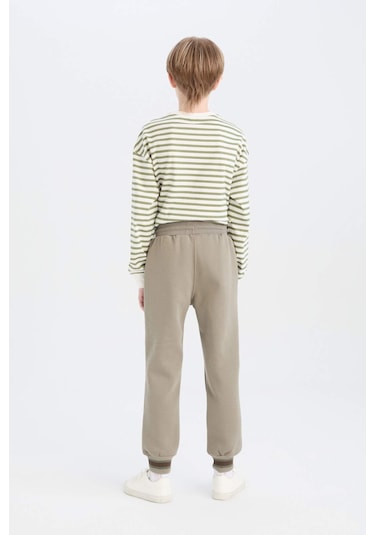 DeFacto Erkek Çocuk Beli Paçası Lastikli Cepli Baskılı Eşofman Altı D3009A824WNKH499