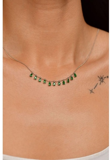 Zümrüt Taşlı Rodyum Shakira Damla Gümüş Kolye Rn10205