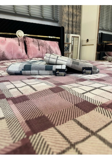 Nivemeshome Lila Desenli 200x230 Tek Pike Örtüsü Çift Kişilik Lila