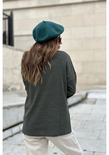 Kadın Haki Yumuşak Dokulu Düğmeli Triko Kazak, Uzun Kol, Regular Kesim, Standart Boy. Haki