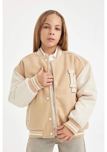 DeFacto Kız Çocuk Kolej Yaka Çıtçıt Kapamalı Çift Cepli Bomber Mont Ceket C5409A824AUBG765 Bej DeFacto Kız Çocuk Kolej Yaka Çıtçıt Kapamalı Çift Cepli Bomber Mont Ceket C5409A824AUBG765 Bej