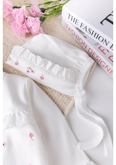 Çiçekli Natural 100% Pamuk 5'li Kız Bebek Hastane Çıkışı Bebek Takımı Set