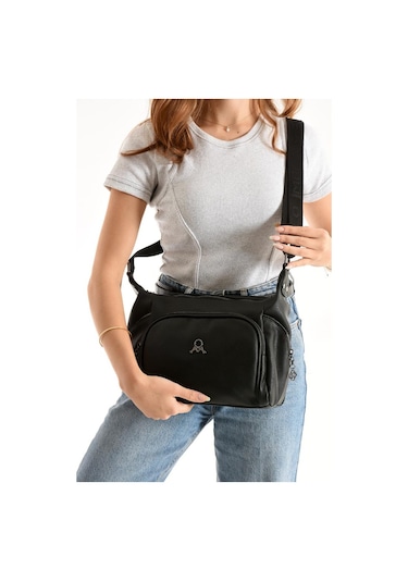 Kadın Postacı Çanta Çapraz Askılı Suni Deri Omuz Çantası 32 22 Cm Mega Günlük Omuz Çantası Siyah