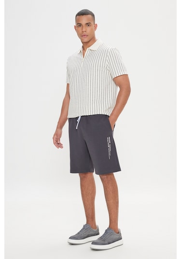 Ac&Co / Altınyıldız Classics Erkek Koyu Grı Standart Fit Normal Kesim Cepli Rahat Örme Şort Koyu Gri Ac&Co / Altınyıldız Classics Erkek Koyu Grı Standart Fit Normal Kesim Cepli Rahat Örme Şort Koyu Gri