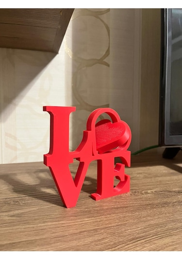 Döner Kalpli Love Yazılı Dekor Kırmızı
