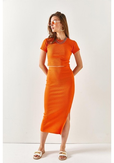 Kadın Turuncu Yazlık Yırtmaçlı Esnek Etek Crop Takım