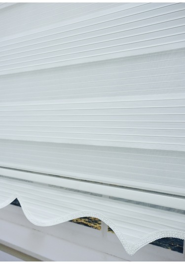Kırık Beyaz Pliseli Zebra Stor Perde - Eteği Dilimli - Alüminyum Kasa Ve Boru Kırık Beyaz