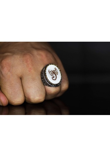 Regal & Sembolik Erkek 925 Ayar Gümüş Yüzük - Akrep Sembolü Ve Doğal Taşlar İle Süslenmiş Gümüş