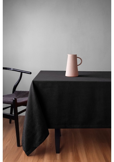 Kadife Dokulu Siyah Masa Örtüsü Zengin Renk Seçenekli Siyah