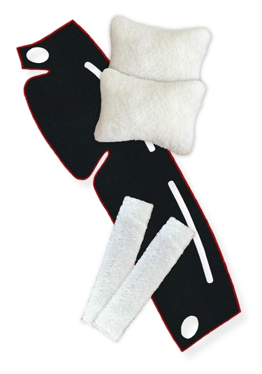 Hyundai Accent Yumurta Kasa 1996-2000 Torpido Halısı + Boyun Yastığı & Emniyet Kemer Pedi Siyah