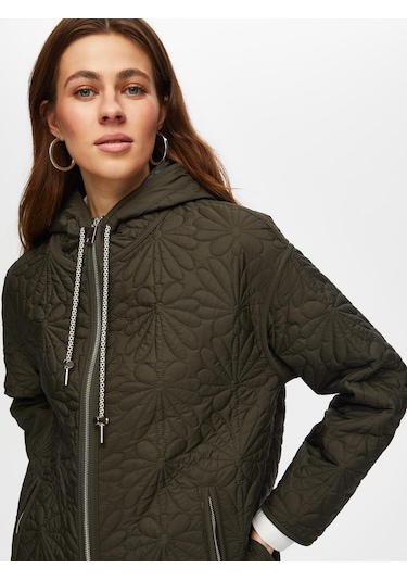 Yanı Yırtmaçlı Rahat Form Kapişonlu Kapitone Mont 004 Us25kmt00454 Haki