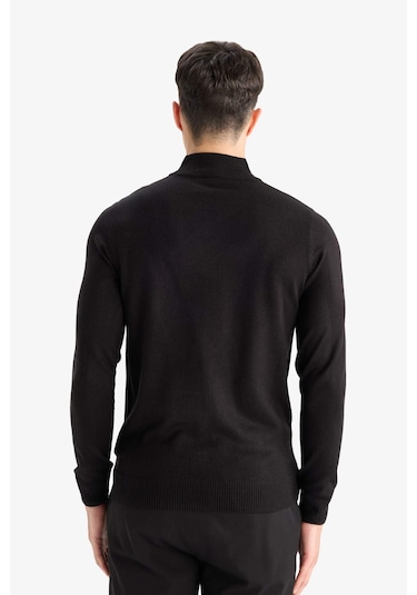 Defacto Slim Fit Dar Kesim Balıkçı Yaka Basic Düz Triko Kazak R1127az25wnbk27 Siyah Defacto Slim Fit Dar Kesim Balıkçı Yaka Basic Düz Triko Kazak R1127az25wnbk27 Siyah