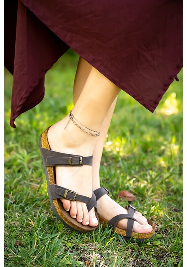 Kadın Acı Kahve Mayarı Mia Ortopedik Parmak Arası Terlik Kahverengi