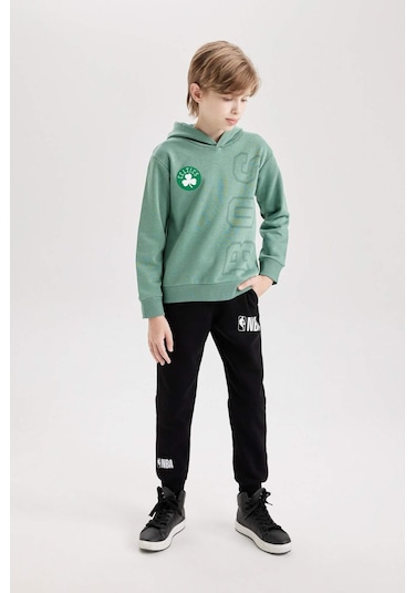 DeFacto Erkek Çocuk Yeşil NBA Boston Celtics Kapüşonlu Sırt Baskılı Kalın Sweatshirt D3124A824AUGN757 DeFacto Erkek Çocuk Yeşil NBA Boston Celtics Kapüşonlu Sırt Baskılı Kalın Sweatshirt D3124A824AUGN757