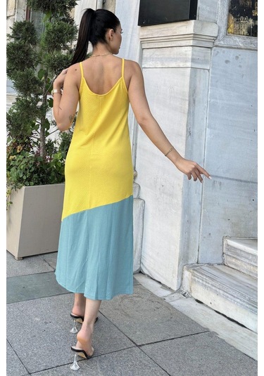 Kadın Sarı Fitilli Kumaş, Asimetrik Bloklu, Yırtmaçlı, Rahat Kesim, Askılı Uzun Elbise Sarı Kadın Sarı Fitilli Kumaş, Asimetrik Bloklu, Yırtmaçlı, Rahat Kesim, Askılı Uzun Elbise Sarı