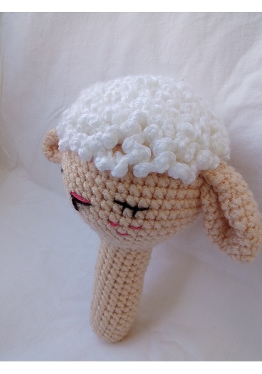 Uykulu Kuzu Amigurumi Çıngırak Bej - Beyaz