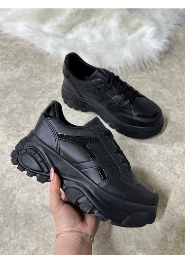 Günlük Kadın Sneaker Kalın Yüksek Taban Bağcıklı Rahat Tiger Şeritli Spor Ayakkabı 032 02 - Siyah Cilt