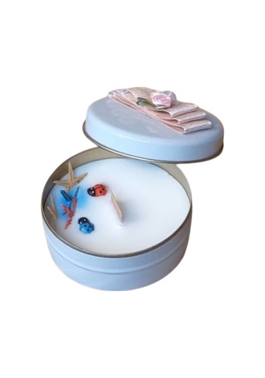 Uretti - Ayşe 7362 9687 El Yapımı Vanilya Kokulu Metal Kutuda Mum - 3 X 7 Cm