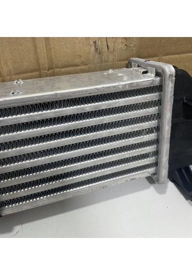Nrf 30502 Mercedes Benz W211 İnterkol Radyatörü A2115001102