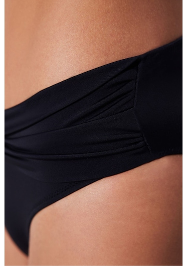 Deep Beach Basic Twist Beli Geçme Detaylı Bikini Altı Siyah