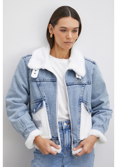 Beyaz Kemer Detaylı Kürklü Kot Mont Mavi Mavi