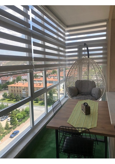 Yeşil Protokol Özel Kesim Kaymaz Tabanlı Balkon Halısı